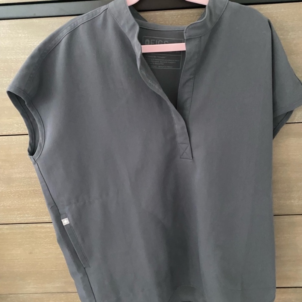 Charcoal gray Rafael scrub top